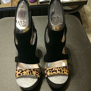 New Dolce Vita Zebra/Leopard Sandals